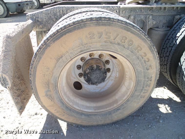 image for item DA6984 2010 International TranStar 8600 semi truck