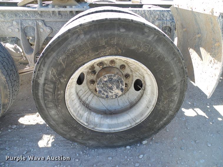 image for item DA6984 2010 International TranStar 8600 semi truck