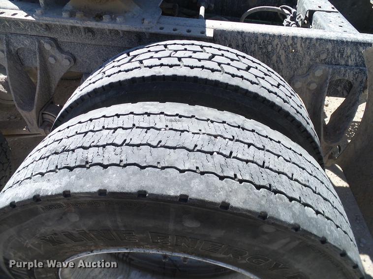 image for item DA6984 2010 International TranStar 8600 semi truck