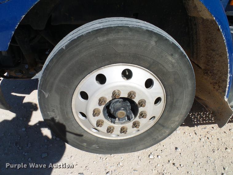 image for item DA6984 2010 International TranStar 8600 semi truck