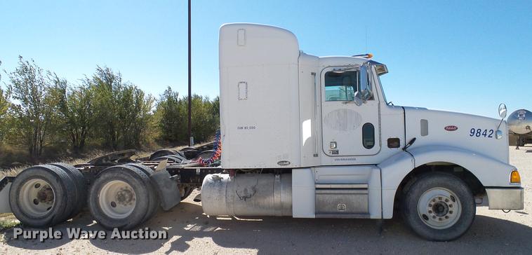 image for item DA6985 1998 Peterbilt 377 semi truck