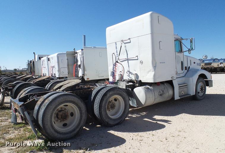 image for item DA6985 1998 Peterbilt 377 semi truck