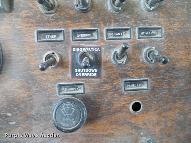 image for item DA6985 1998 Peterbilt 377 semi truck