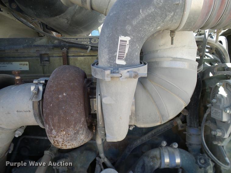 image for item DA6985 1998 Peterbilt 377 semi truck