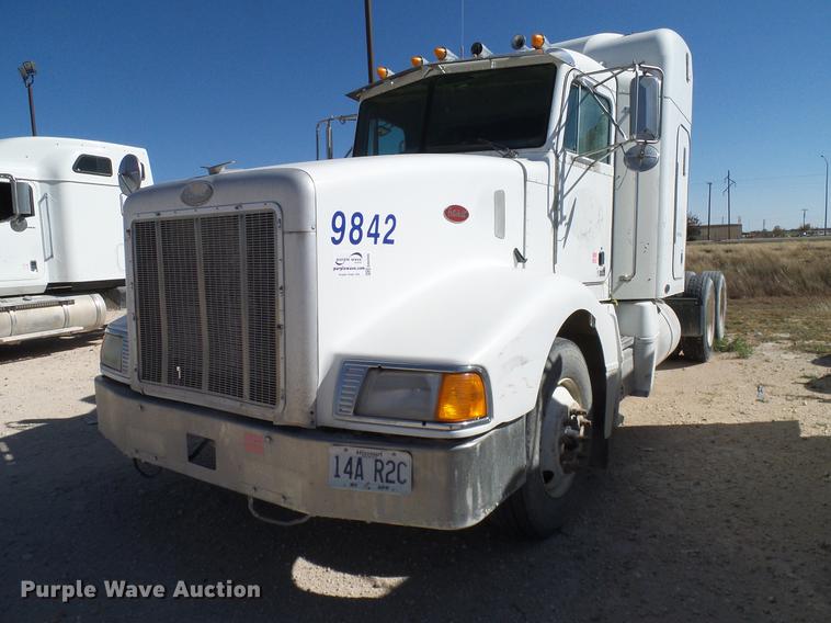 image for item DA6985 1998 Peterbilt 377 semi truck