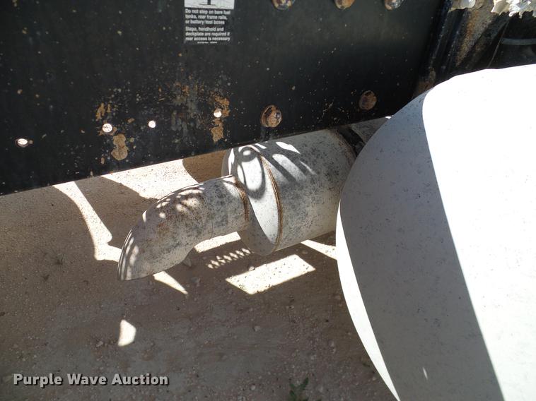 image for item DA6985 1998 Peterbilt 377 semi truck