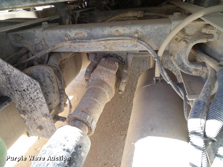 image for item DA6985 1998 Peterbilt 377 semi truck