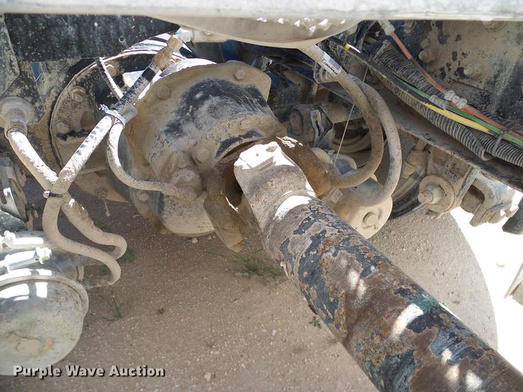 image for item DA6985 1998 Peterbilt 377 semi truck