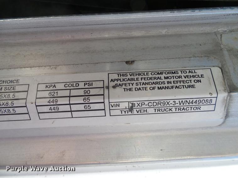 image for item DA6985 1998 Peterbilt 377 semi truck