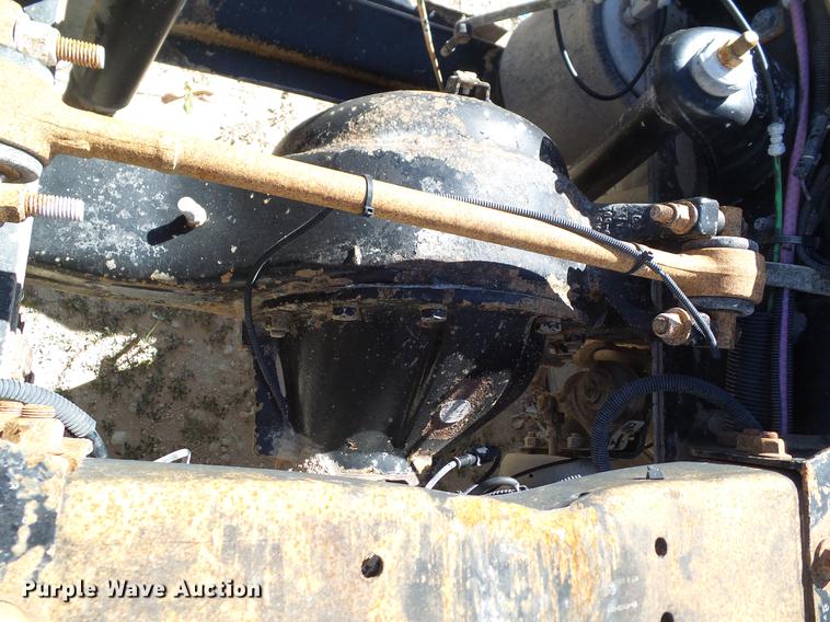 image for item DA6987 1999 Peterbilt 377 semi truck