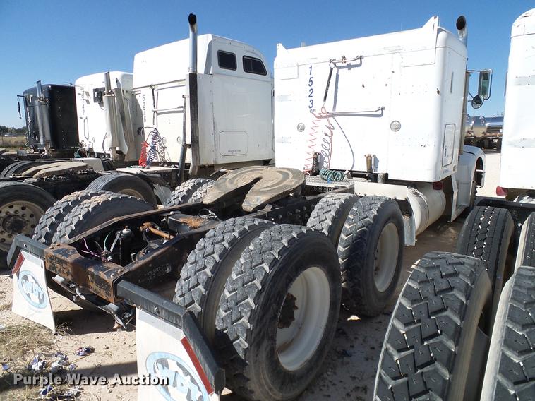 image for item DA6988 1998 Peterbilt 377 semi truck