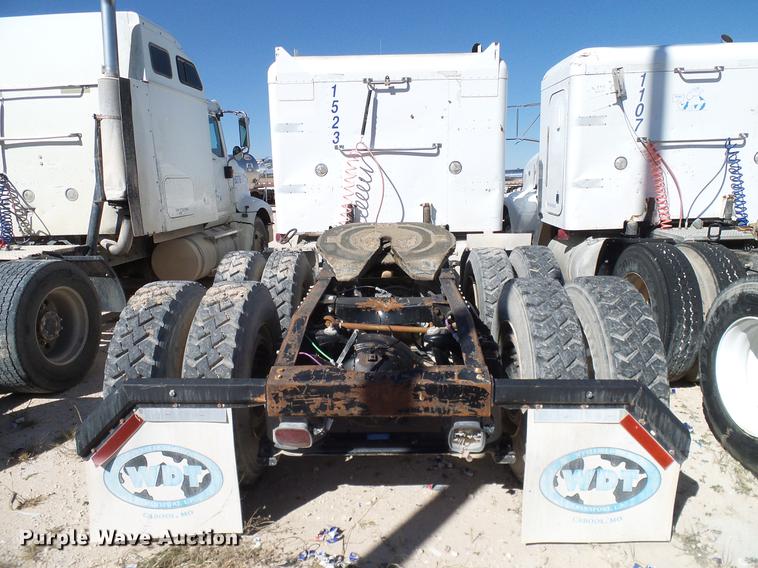 image for item DA6988 1998 Peterbilt 377 semi truck