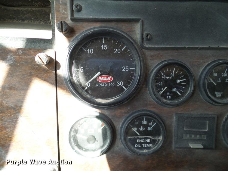 image for item DA6988 1998 Peterbilt 377 semi truck