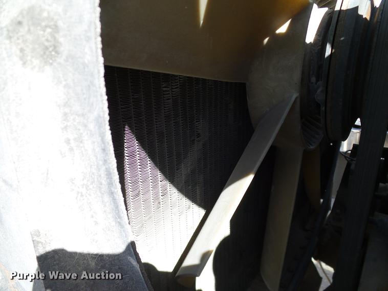 image for item DA6988 1998 Peterbilt 377 semi truck