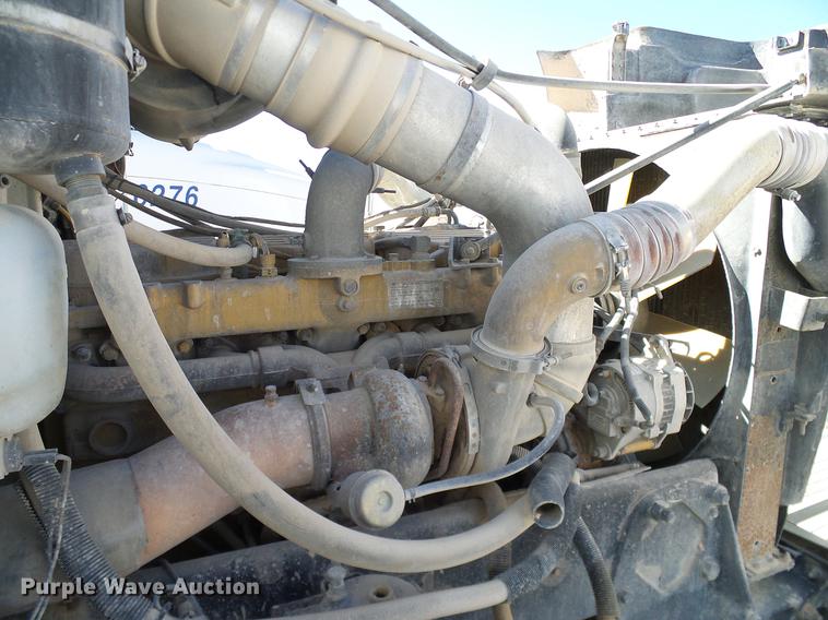 image for item DA6988 1998 Peterbilt 377 semi truck