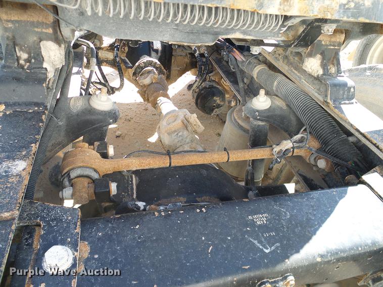 image for item DA6988 1998 Peterbilt 377 semi truck