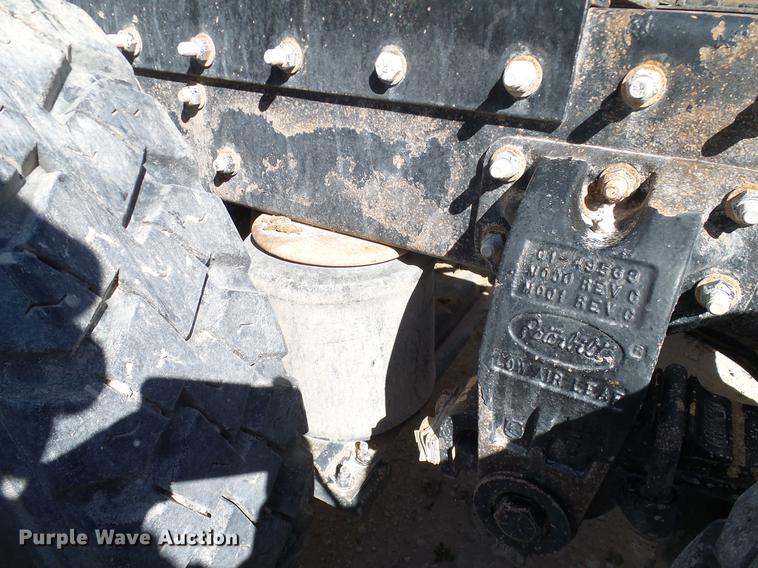 image for item DA6988 1998 Peterbilt 377 semi truck