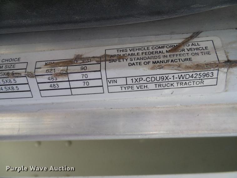 image for item DA6988 1998 Peterbilt 377 semi truck