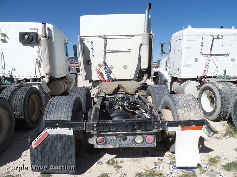 image for item DA6989 2007 International 9400i semi truck