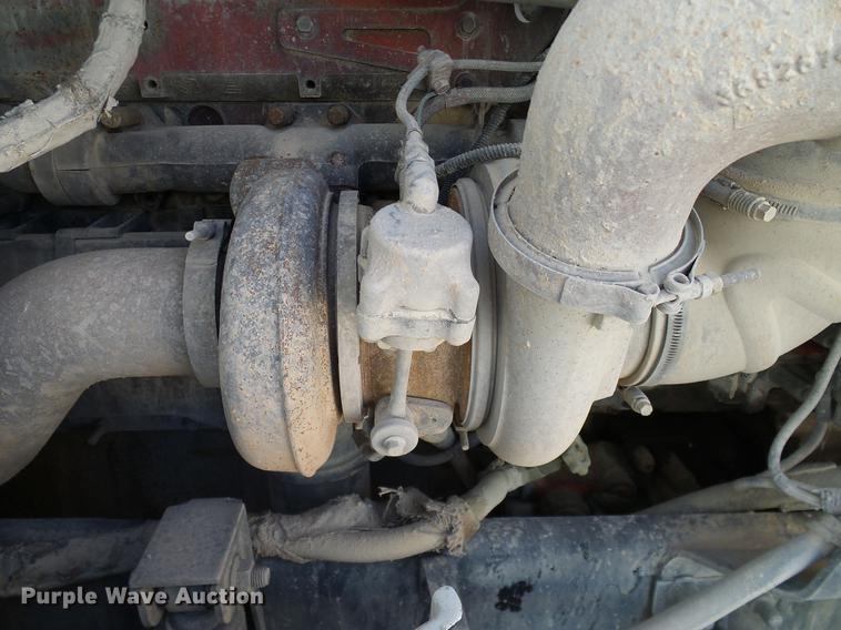 image for item DA6989 2007 International 9400i semi truck