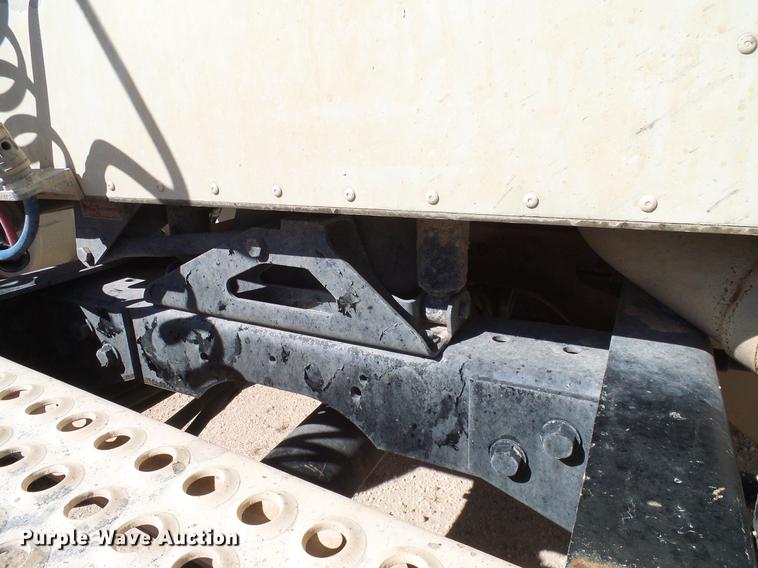 image for item DA6989 2007 International 9400i semi truck