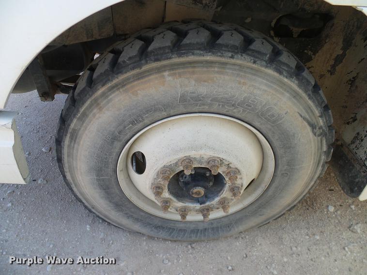 image for item DA6989 2007 International 9400i semi truck