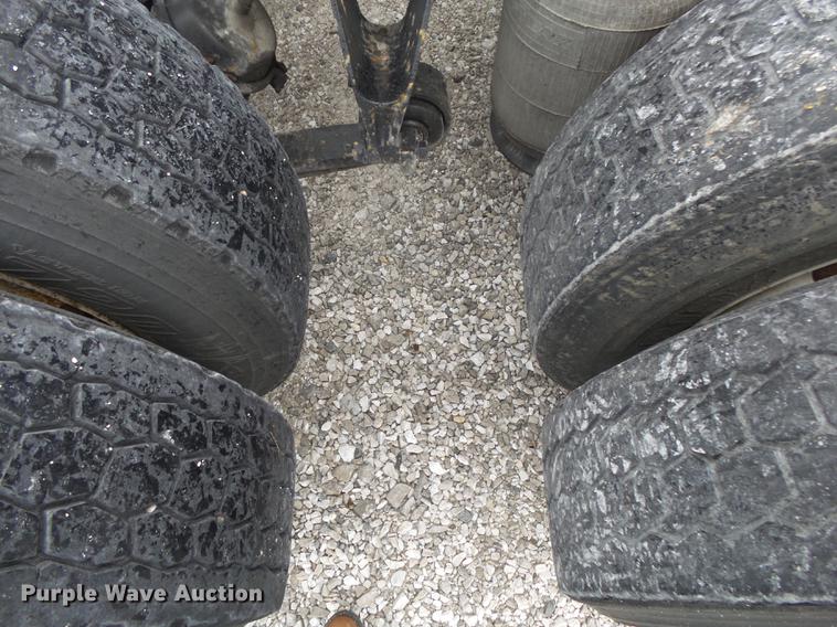 image for item DB7344 2006 International 9200i semi truck