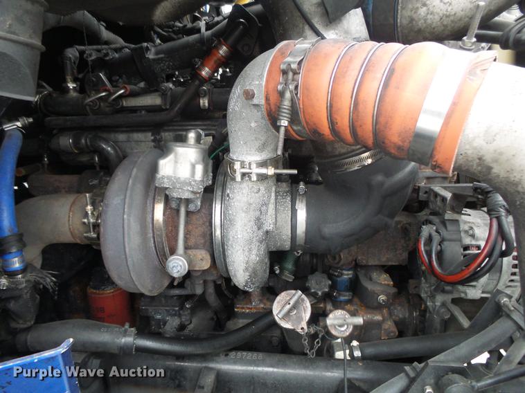 image for item DB7344 2006 International 9200i semi truck