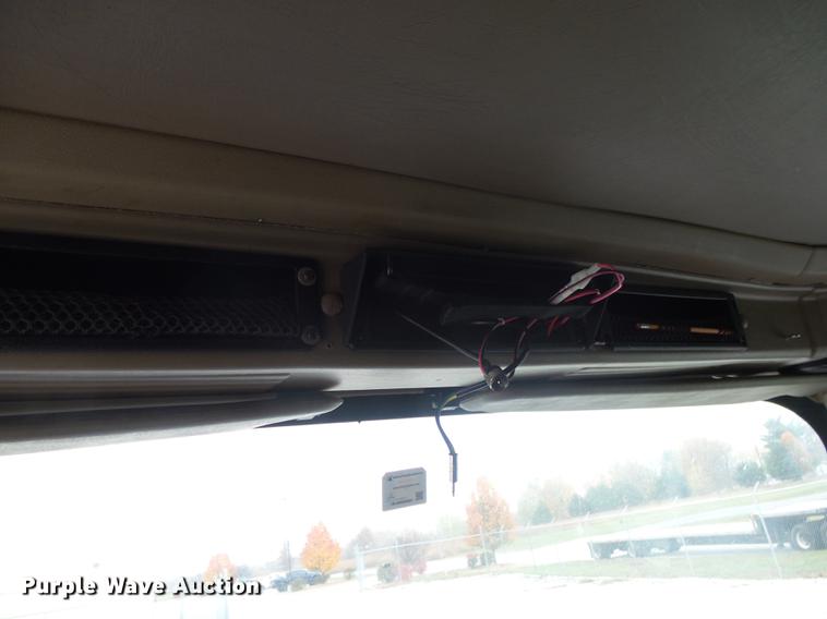 image for item DB7344 2006 International 9200i semi truck