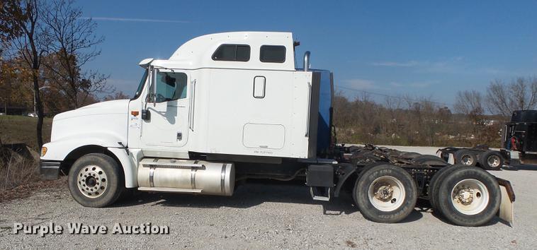 image for item DB7348 2007 International 9400i semi truck
