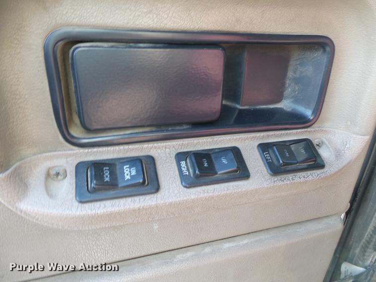 image for item DB7348 2007 International 9400i semi truck