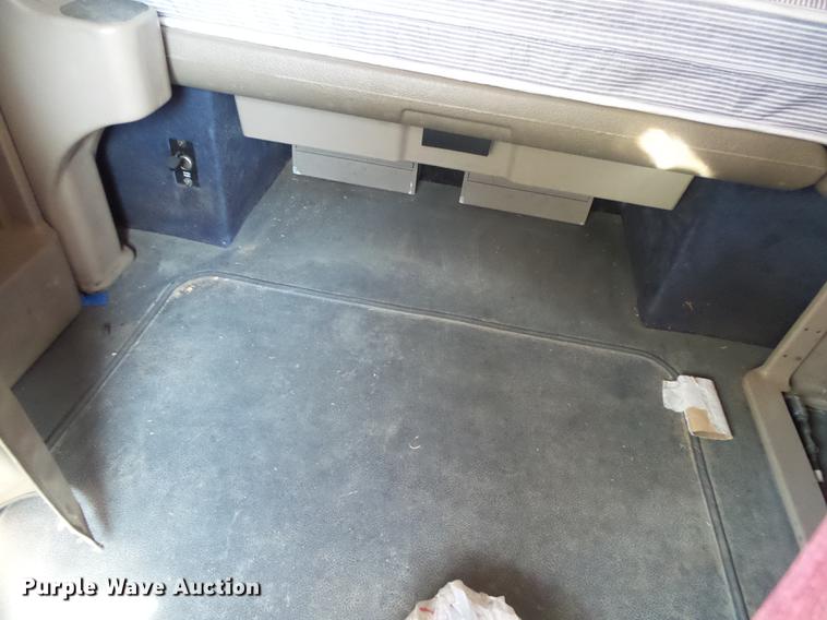 image for item DB7348 2007 International 9400i semi truck