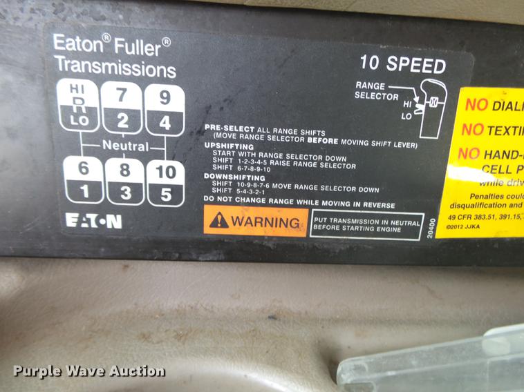 image for item DB7348 2007 International 9400i semi truck