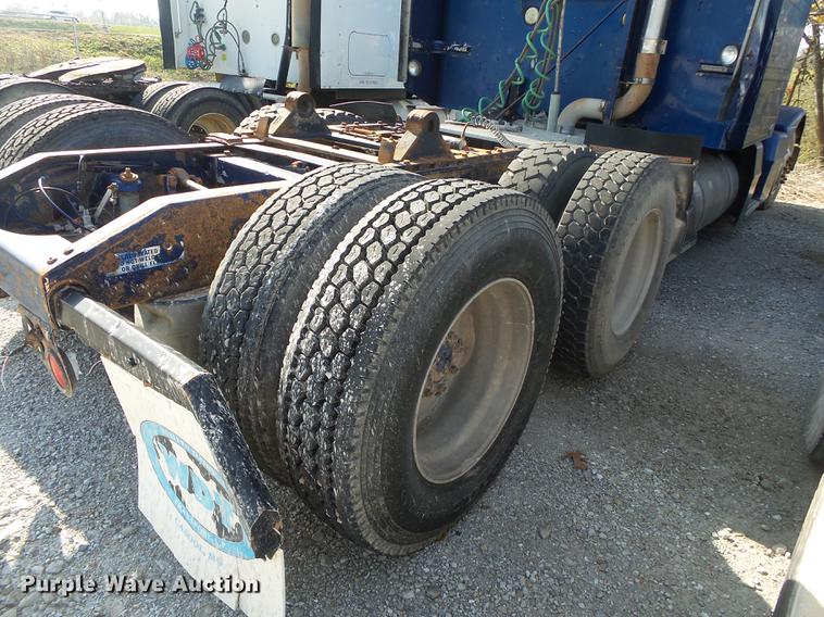 image for item DB7349 1998 Peterbilt 377 semi truck