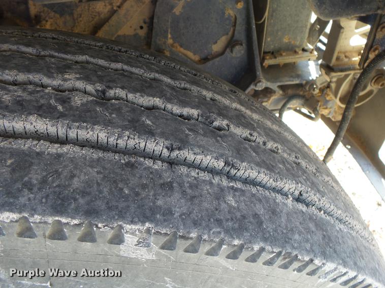 image for item DB7349 1998 Peterbilt 377 semi truck