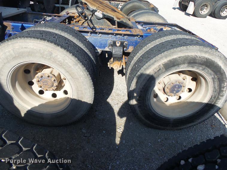 image for item DB7350 1999 Peterbilt 377 semi truck