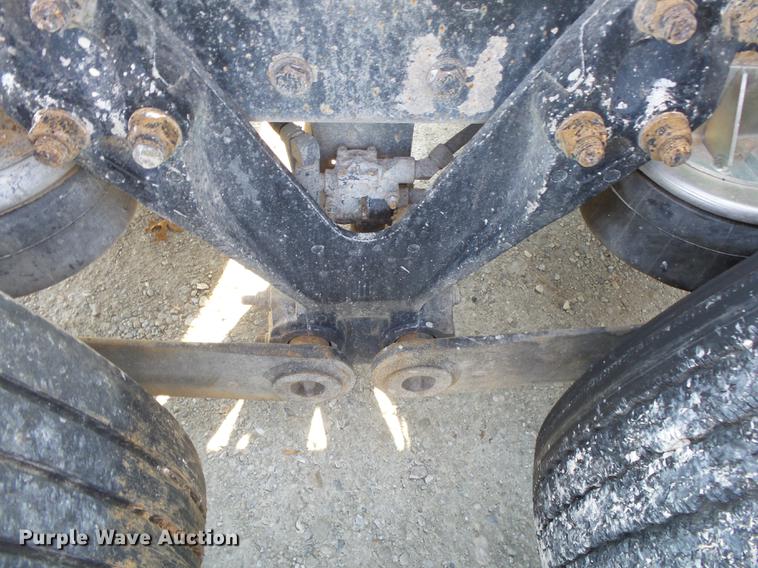 image for item DB7351 2000 Kenworth T800 semi truck