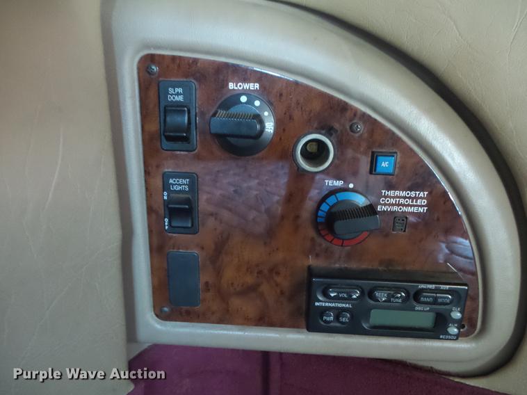 image for item DB7352 2007 International 9400i semi truck