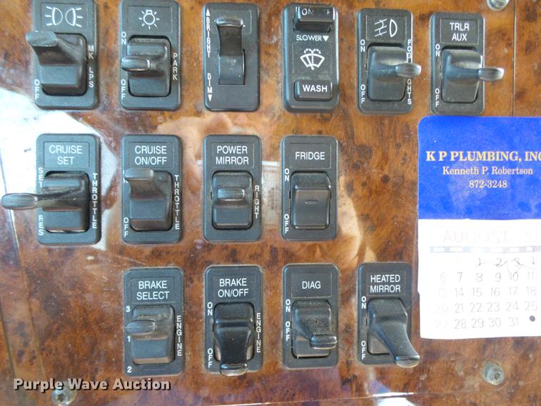 image for item DB7352 2007 International 9400i semi truck