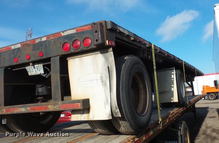 image for item DB8009 2002 Transcraft TL-2000-W2 flatbed trailer