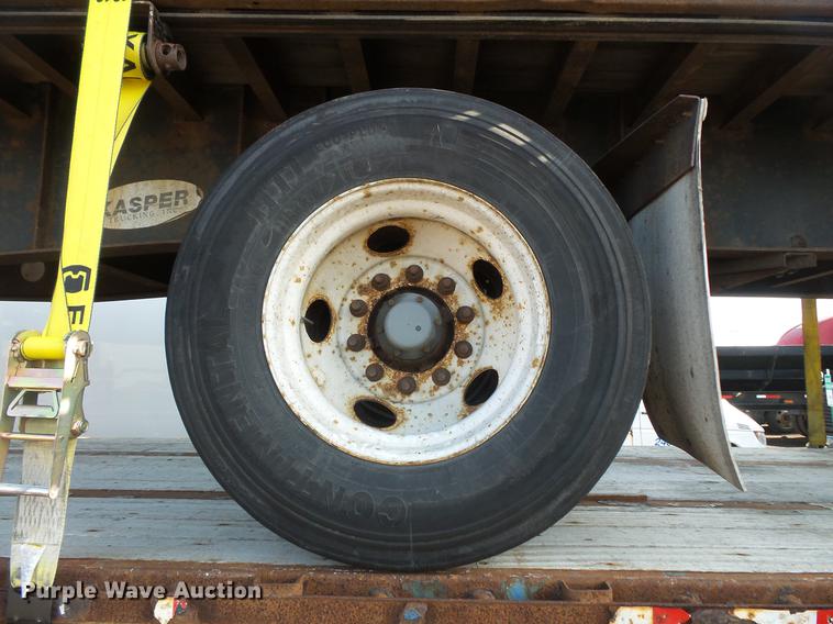 image for item DB8009 2002 Transcraft TL-2000-W2 flatbed trailer