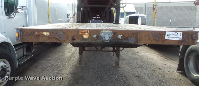 image for item DB8010 2006 Manac 10245A00 flatbed trailer
