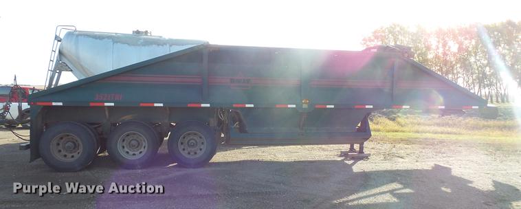 image for item DB8054 2000 R-way 3521TRI bottom dump trailer