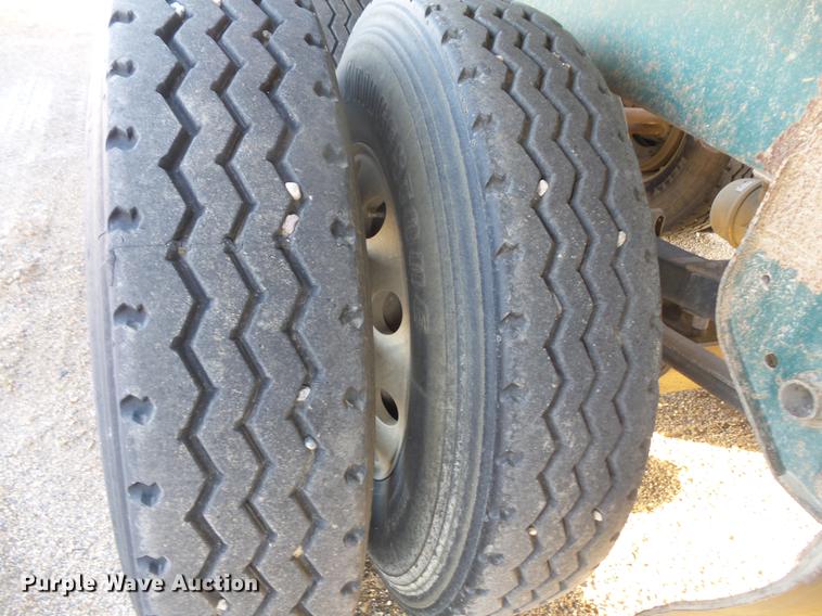 image for item DB8054 2000 R-way 3521TRI bottom dump trailer