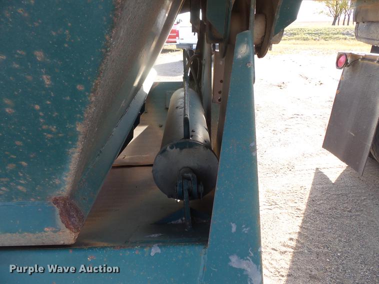 image for item DB8056 2000 R-way 3521TRI bottom dump trailer