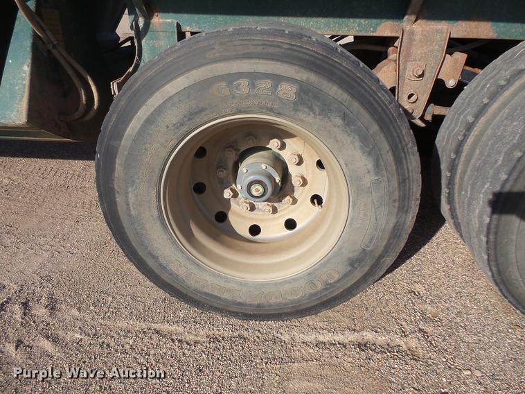 image for item DB8056 2000 R-way 3521TRI bottom dump trailer