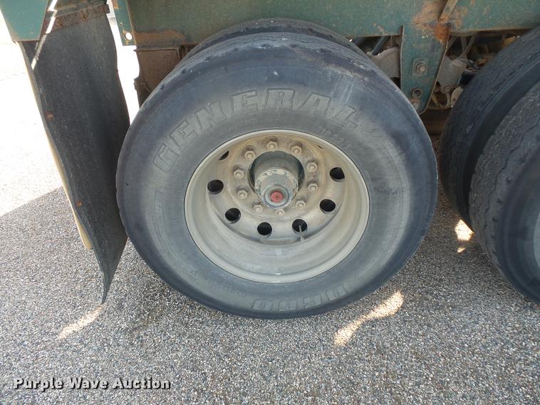 image for item DB8056 2000 R-way 3521TRI bottom dump trailer