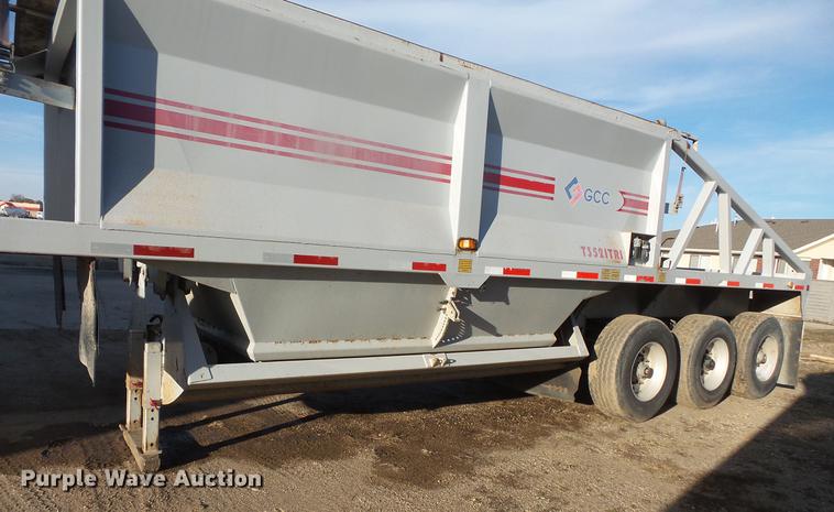 image for item DB8075 2007 R-way bottom dump trailer