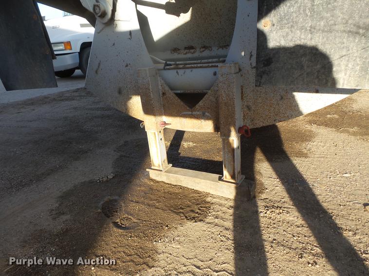 image for item DB8075 2007 R-way bottom dump trailer