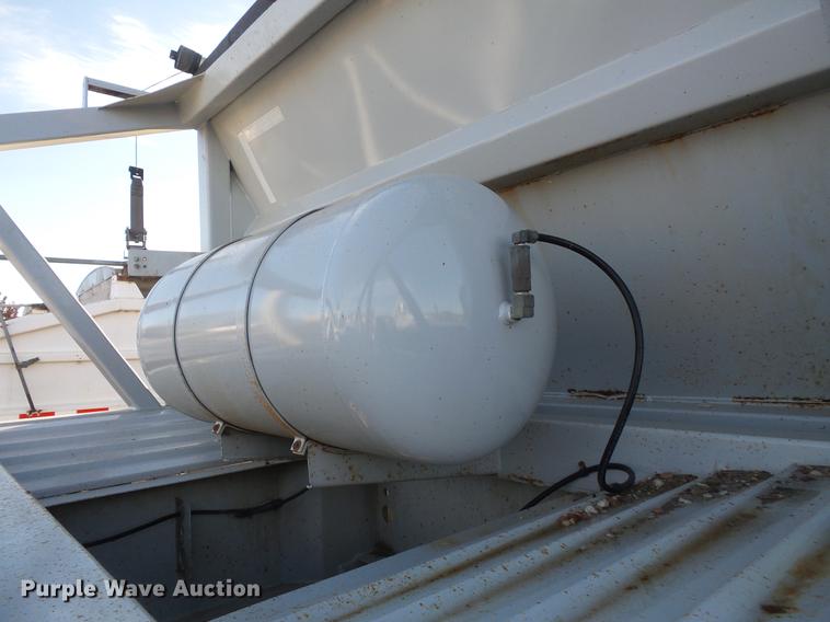 image for item DB8075 2007 R-way bottom dump trailer